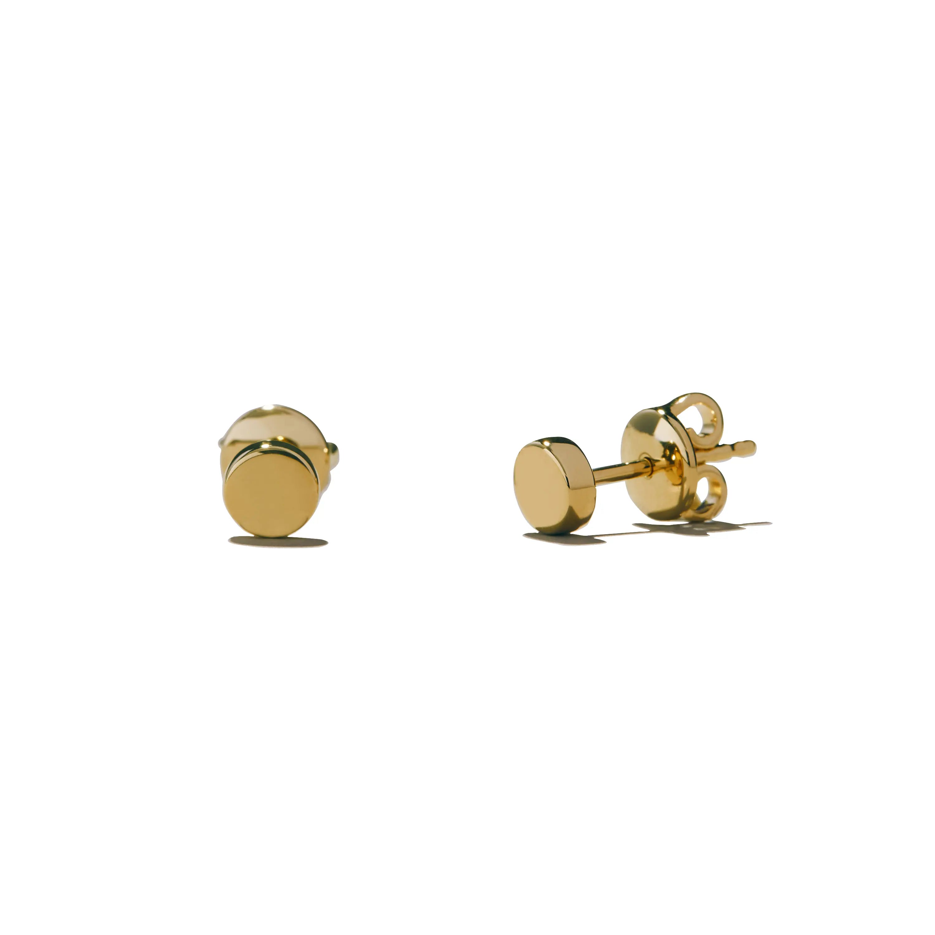 Round Studs