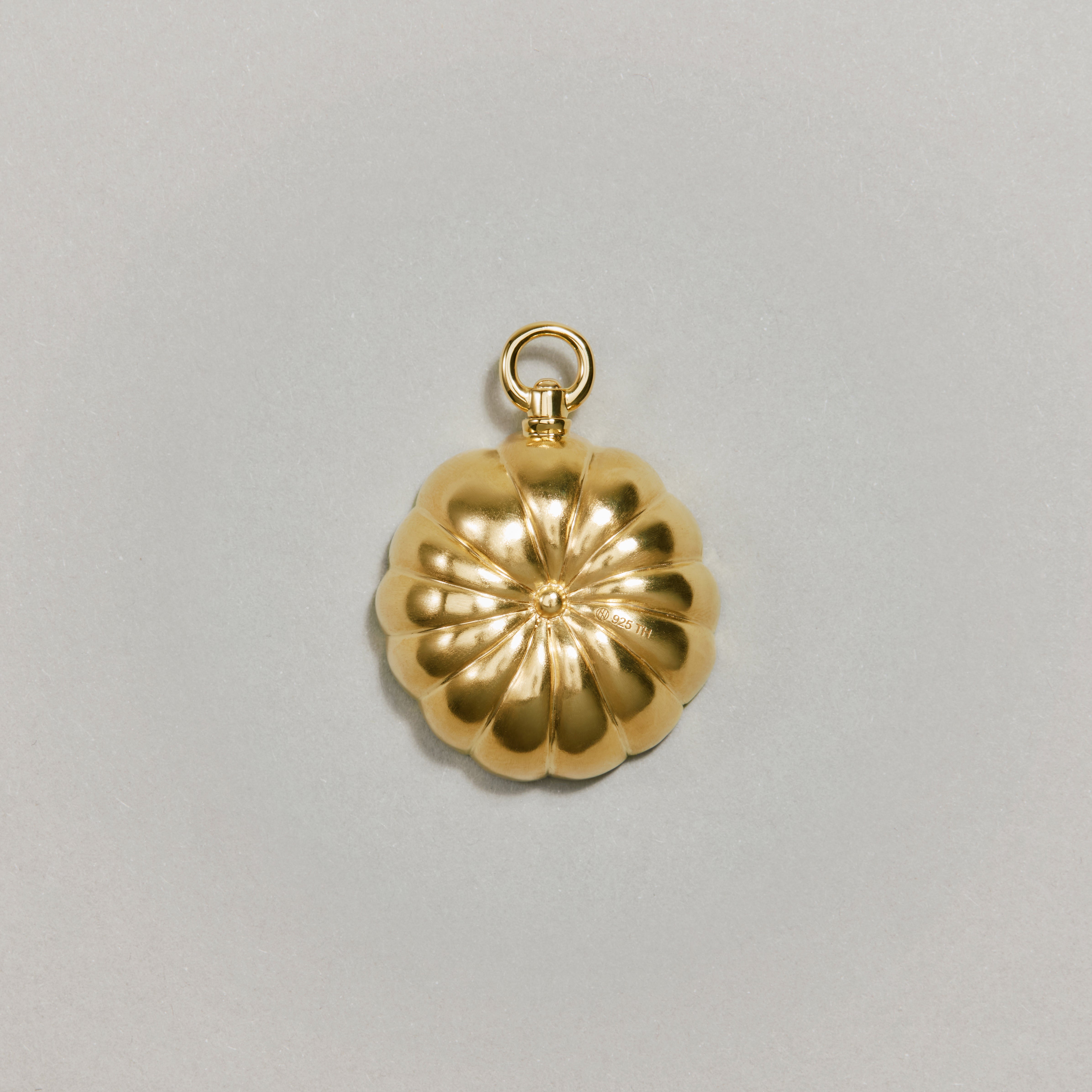 Mycelium Spore Charm