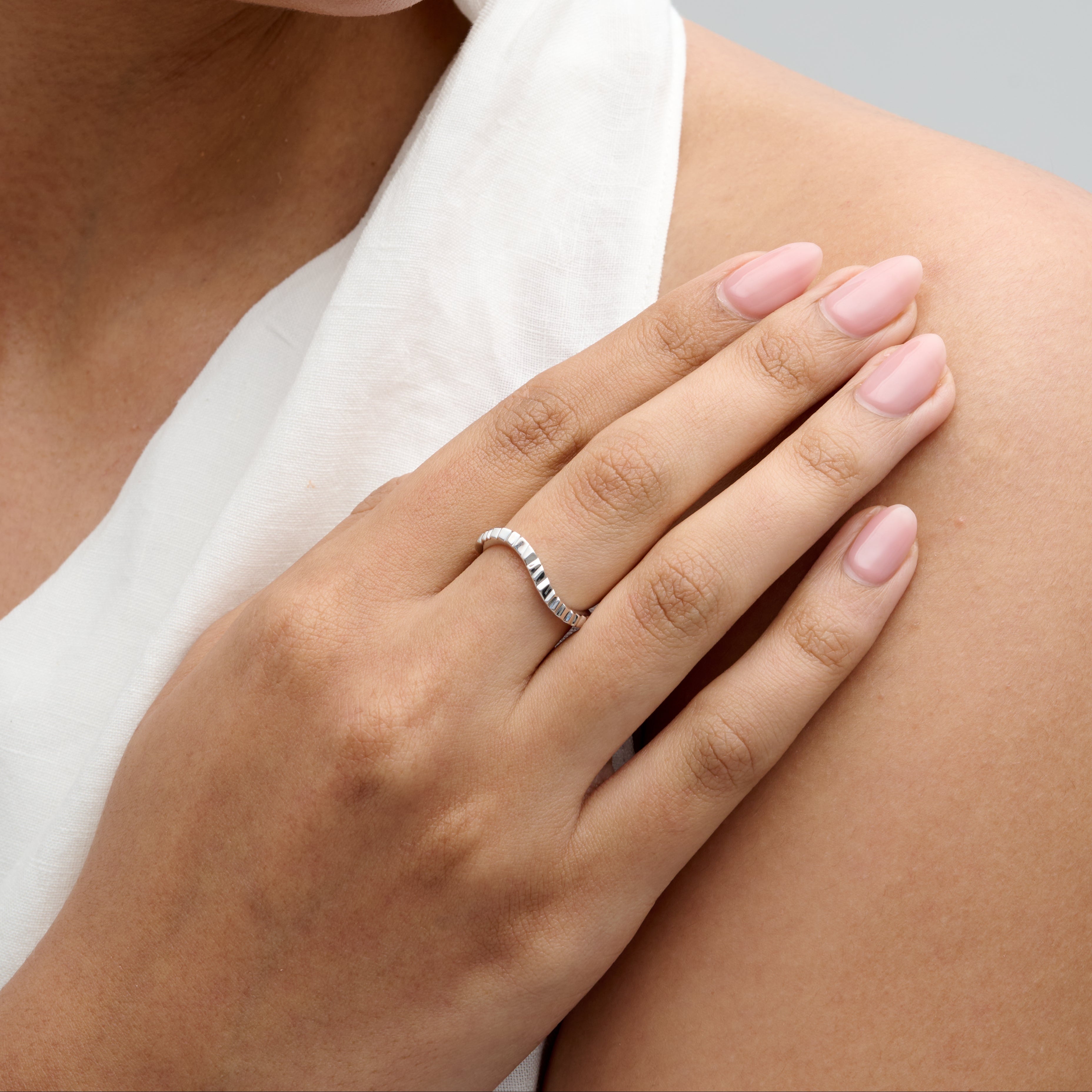 Curve Ring