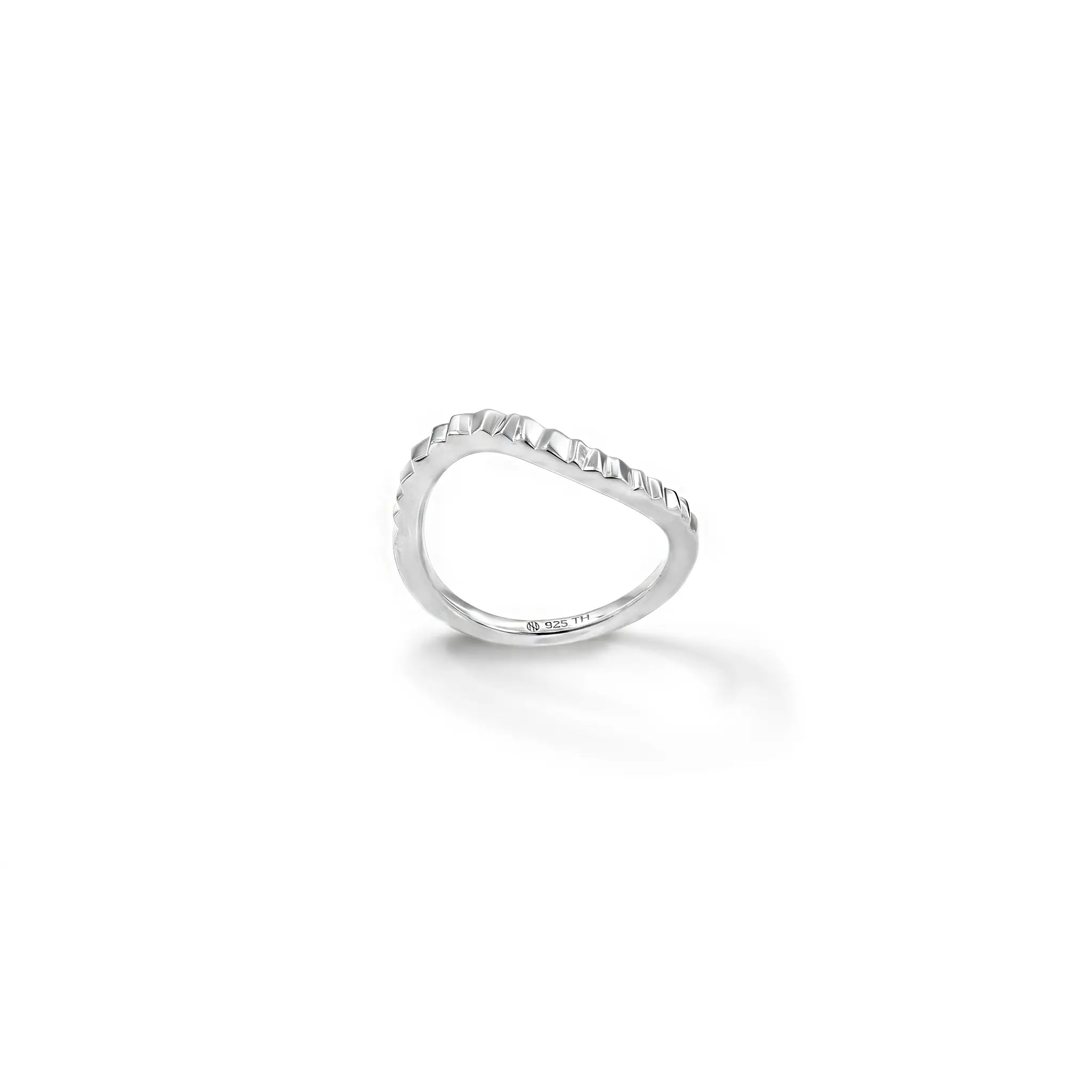 Curve Ring